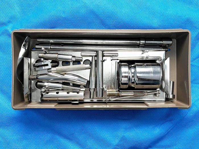 Used NAIL EXTRACTOR SET