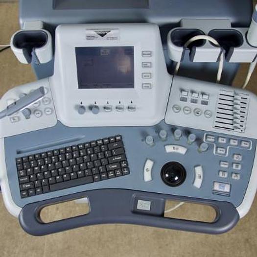 Used 3D/4D ULTRASOUND SCANNER MEDISON ACCUVIX XQ WITH VOLUME PROBE