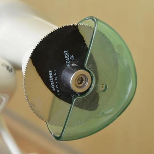 Used PLASTER SAW WITH INTEGRATED VACUUM CLEANER