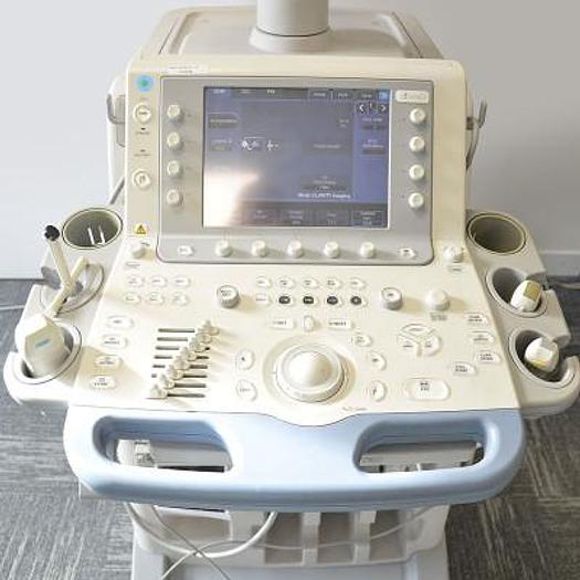 Used TOSHIBA APLIO ARTIDA 3D/4D COLOR ECHOCARDIOGRAPH, FLAT SCREEN