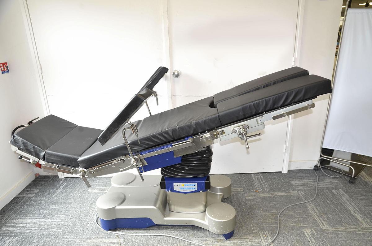 D'occasion TABLE D'PÉRATION MAQUET ALPHAMAXX 1133