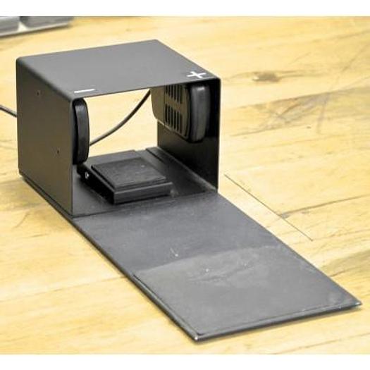 Used QUANTEL MEDICAL VIRIDIS OPHTHALMIC LASER FREQUENCY 532 UM COUPLE A LAMPE A FENTE HAAG STREIT 900