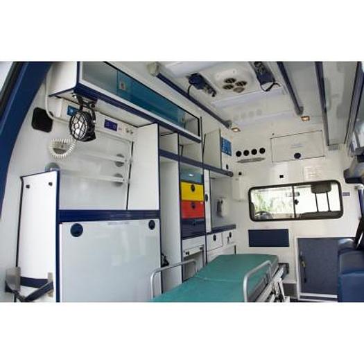 Used AMBULANCE RENAULT TRAFFIC