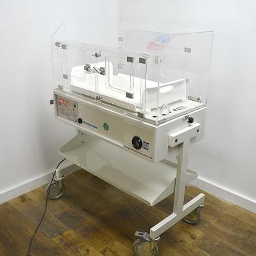 Used MEDIPREMA MP4 ISIS INCUBATOR YEAR 1995