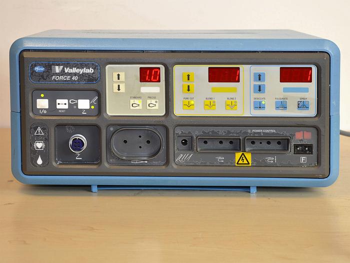 original-d-occasion-bistouri-electrique-valleylab-force-40-mono-et-bipolaire-avec-ses-accessoires.jpg