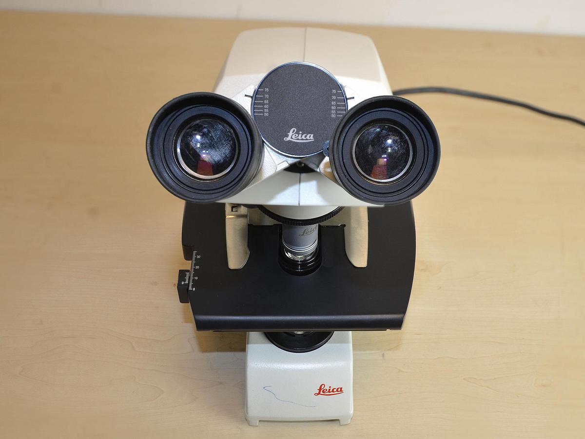 D'occasion LEICA DM500 LABORATORY MICROSCOPE