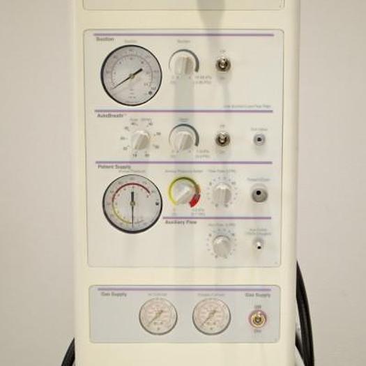 Used DRAEGER AIRSHIELDS NEONATAL RESUSCITATION TABLE