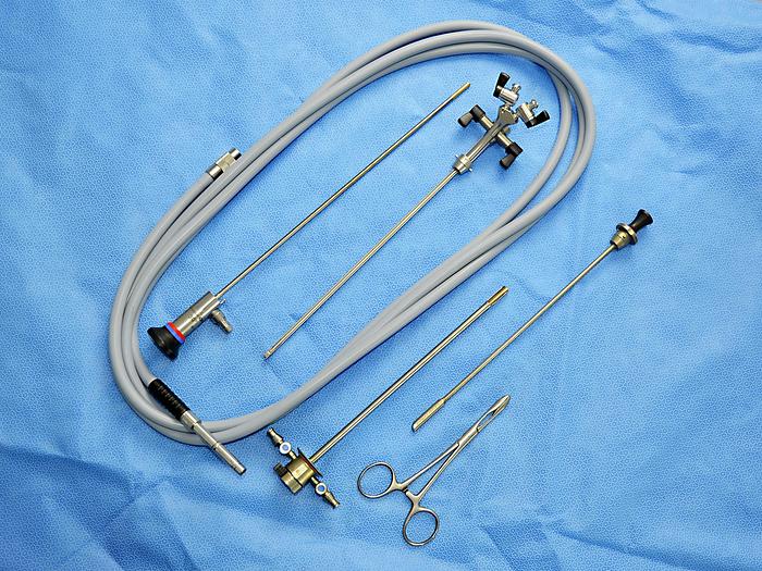 Used OLYMPUS CYSTOSCOPY SET WITH 3O° OPTICS
