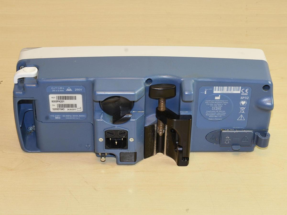 D'occasion CAREFUSION ALARIS PK SYRINGE PUMP