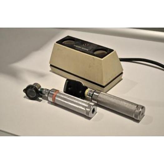 Used WELLCH ALLYN VETERINARY OTOSCOPE/OPHTHALMOSCOPE SET ON CHARGER