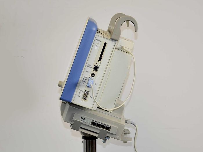 Used DRAGER INFINITY DELTA PORTABLE STAND MULTI-PARAMETER MONITOR