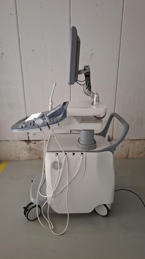 D'occasion ULTRASOUND GENERAL ELECTRIC GE VOLUSON E6