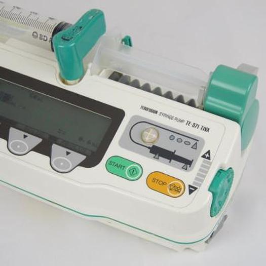 Used TERUMO TERUFUSION TE-371 TIVA SYRINGE PUMP