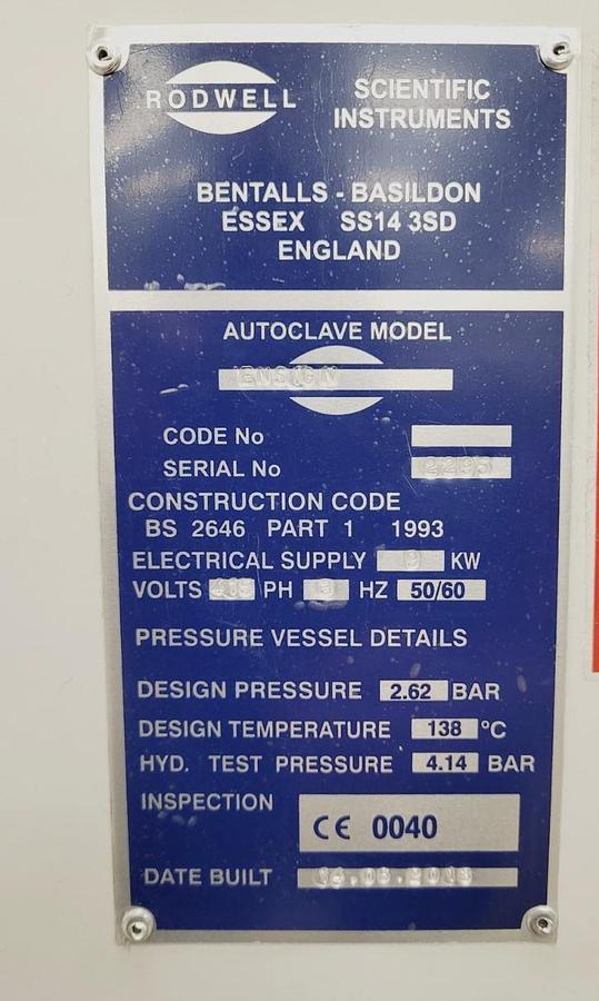 D'occasion AUTOCLAVE VERTICAL RODWELL ENSIGN 125 litres 