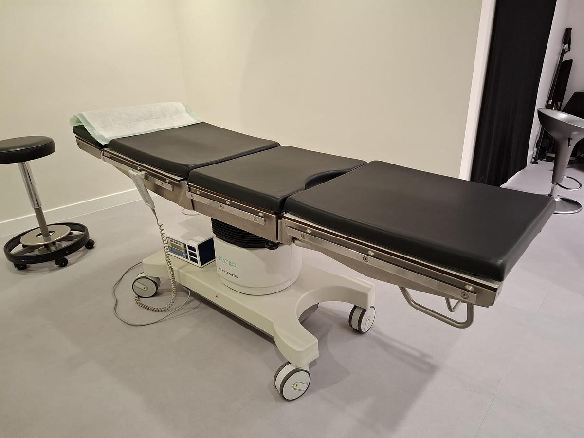 D'occasion table d'operation MERIVAARA PRACTICO