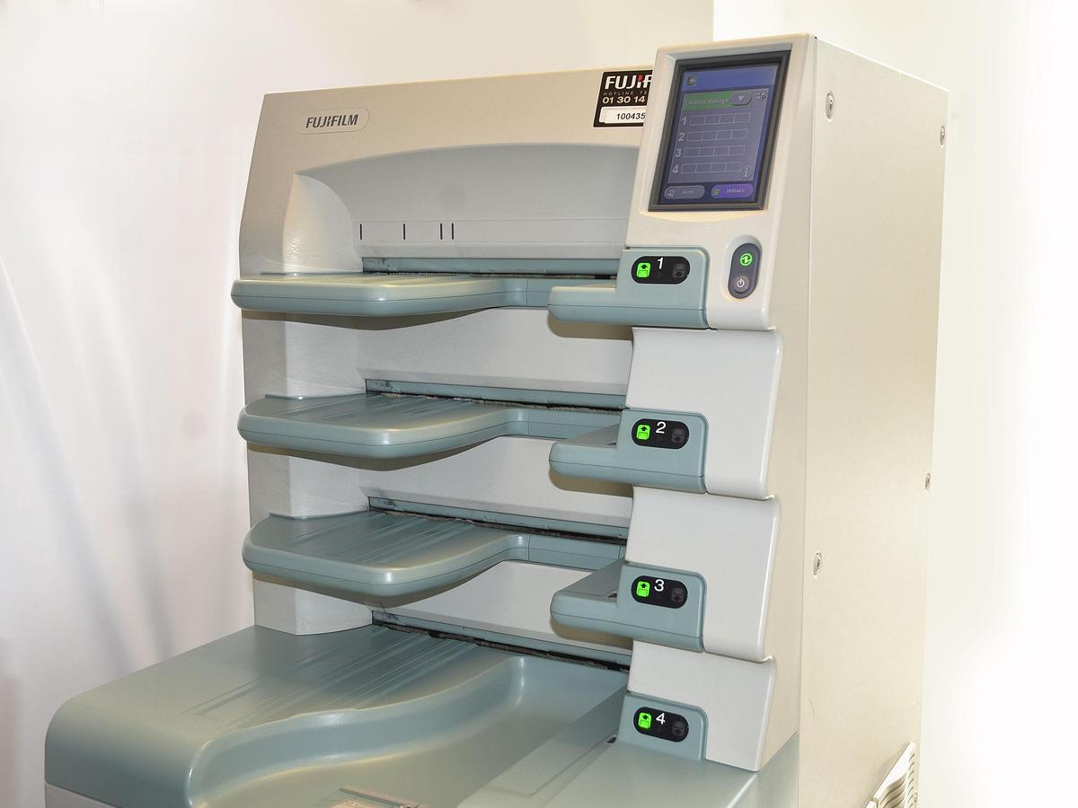 original-d-occasion-systeme-de-numerisation-fujifilm-fcr-xg-5000.JPG