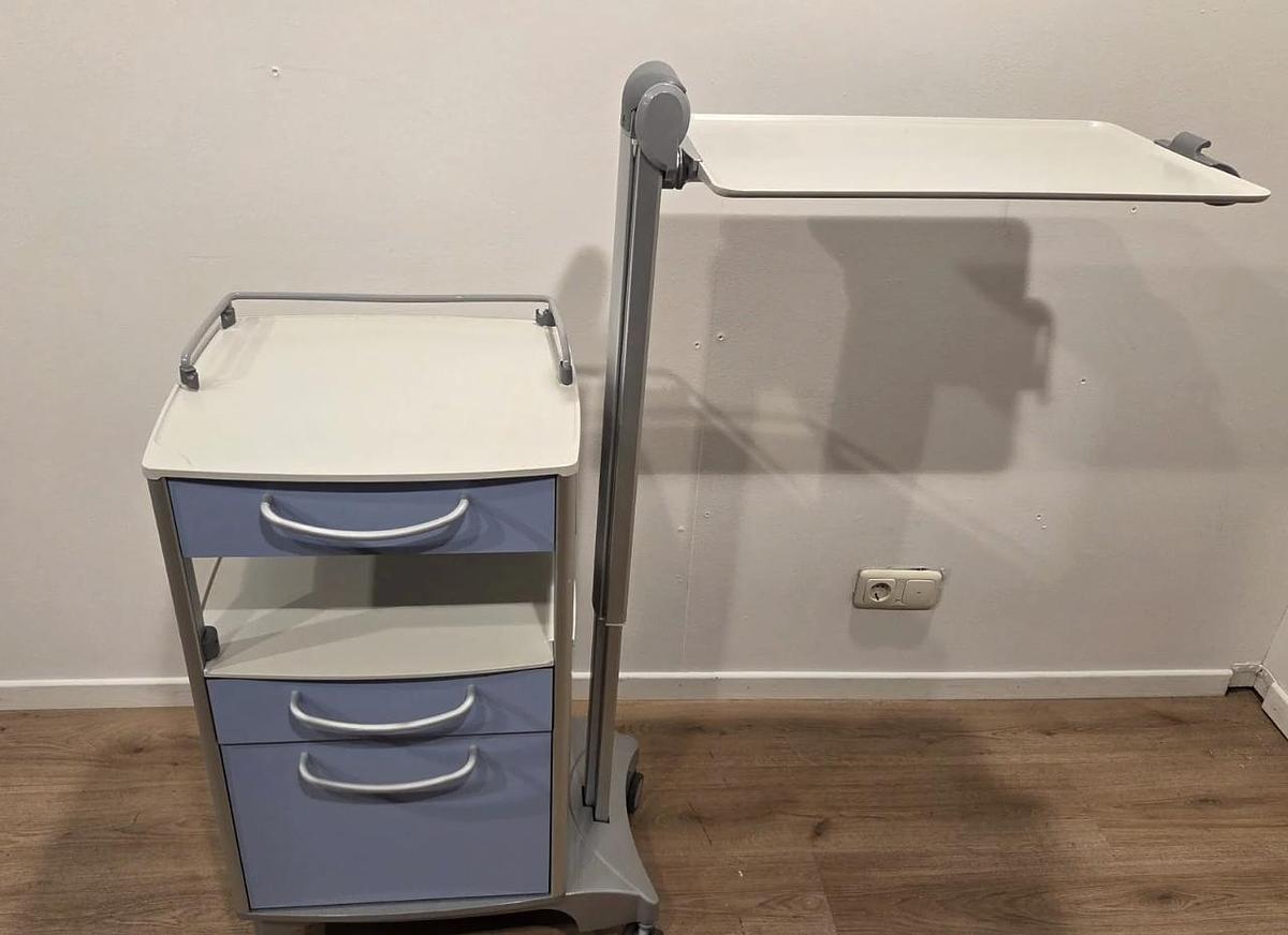 Rénové TABLE DE CHEVET avec ADAPTABLE REPAS STIEGELMEYER modele VITANO