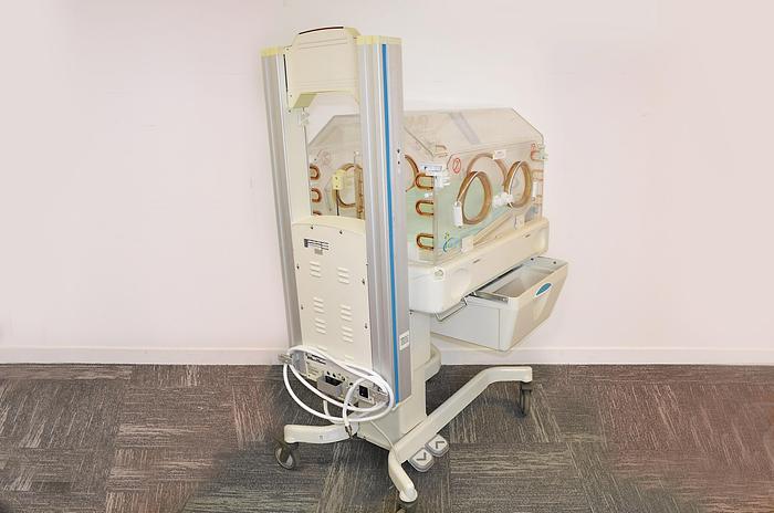 D'occasion COUVEUSE GENERAL ELECTRIC GIRAFFE OMNIBED