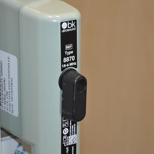 original-d-occasion-echographe-bk-focus-700-a-ecran-tactile-avec-5-sondes.JPG