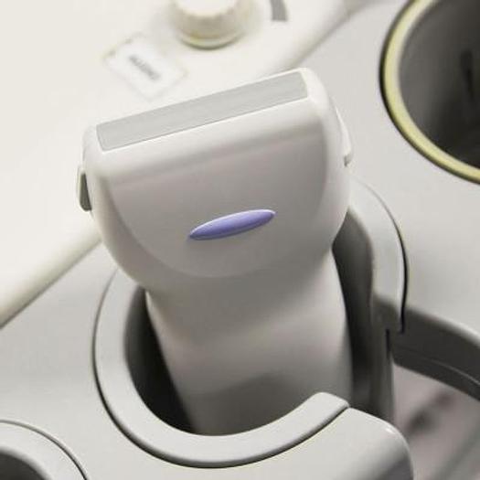 Used TOSHIBA APLIO ARTIDA 3D/4D COLOR ECHOCARDIOGRAPH, FLAT SCREEN