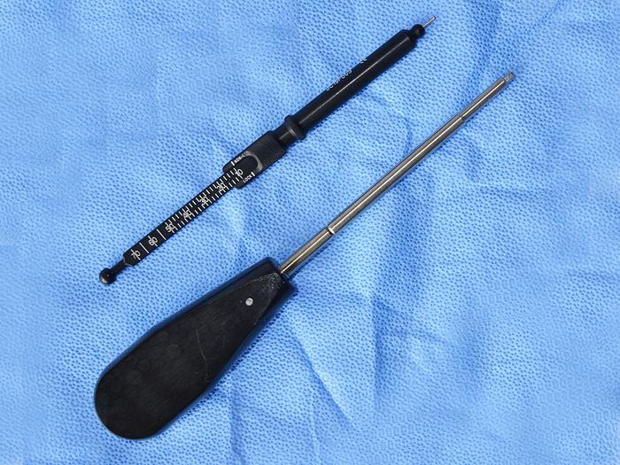 Used SHOULDER STOP SET MALLEOLAR SCREW