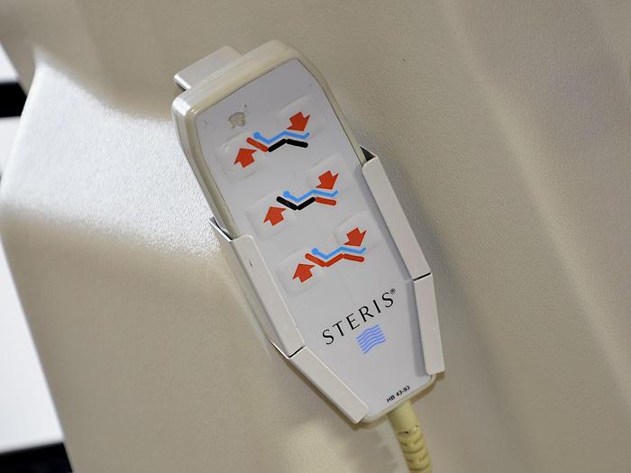 D'occasion CHAISE POLYVALENTE ÉLECTRIQUE STERIS HAUSTED