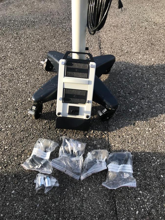 D'occasion MICROSCOPE LEICA OPHTALMOLOGIQUE M620 avec caméra et moniteur HD