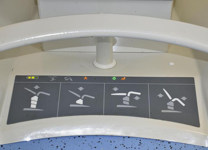 Used GYNECOLOGICAL WORKSTATION COMPOSED OF A GYNECOLOGICAL CHAIR, A VIDEO COLPOSCOPE, AN LCD SCREEN, AND A LINET BORCAD GRACIE MODEL INSTRUMENT TROLLEY