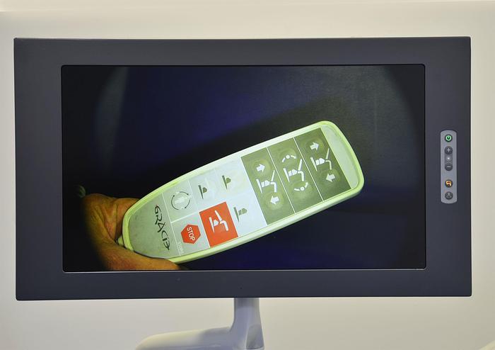 Used GYNECOLOGICAL WORKSTATION COMPOSED OF A GYNECOLOGICAL CHAIR, A VIDEO COLPOSCOPE, AN LCD SCREEN, AND A LINET BORCAD GRACIE MODEL INSTRUMENT TROLLEY