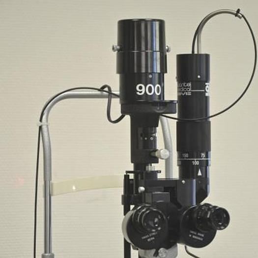 Used QUANTEL MEDICAL VIRIDIS OPHTHALMIC LASER FREQUENCY 532 UM COUPLE A LAMPE A FENTE HAAG STREIT 900
