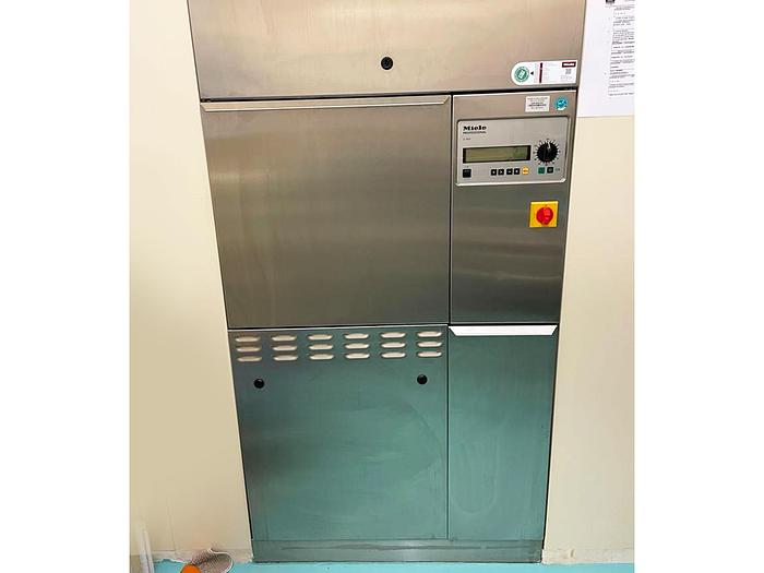 D'occasion LAVEUR-DÉSINFECTEUR MIELE G 7824