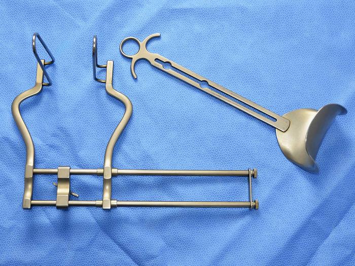 Used BALFOUR RETRACTOR