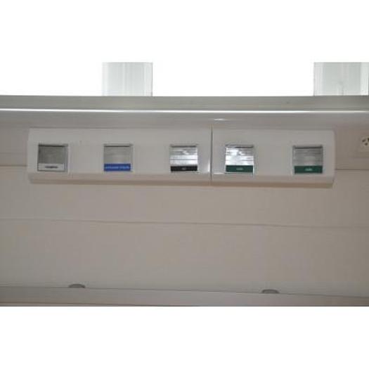 Used RECOVERY ROOM RAMP WITH 7 STATIONS EACH CONTAINING 02, NITROUS OXIDE, AIR, 2 X VACUUM