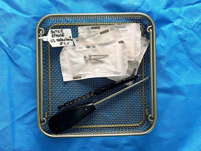 Used SHOULDER STOP SET MALLEOLAR SCREW