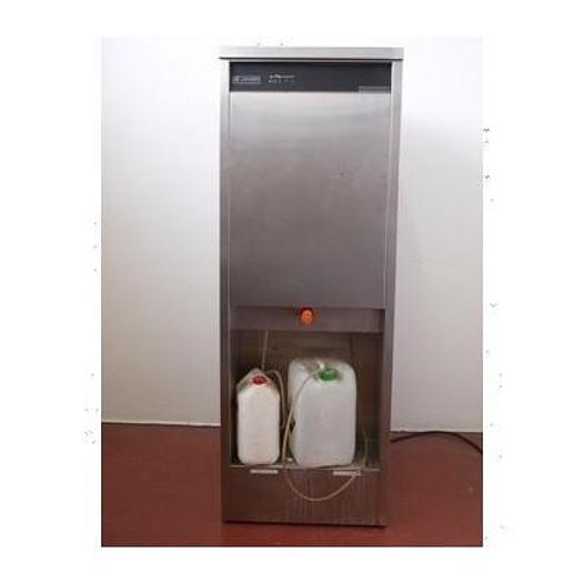 Used POND WASHER WITH DEMINERALIZER