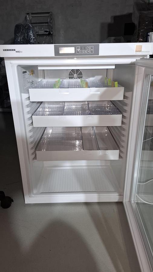D'occasion REFRIGERATEUR MEDICAL (FRIDGE FOR DRUGS) LIEBHERR MEDILINE LKUv 1613