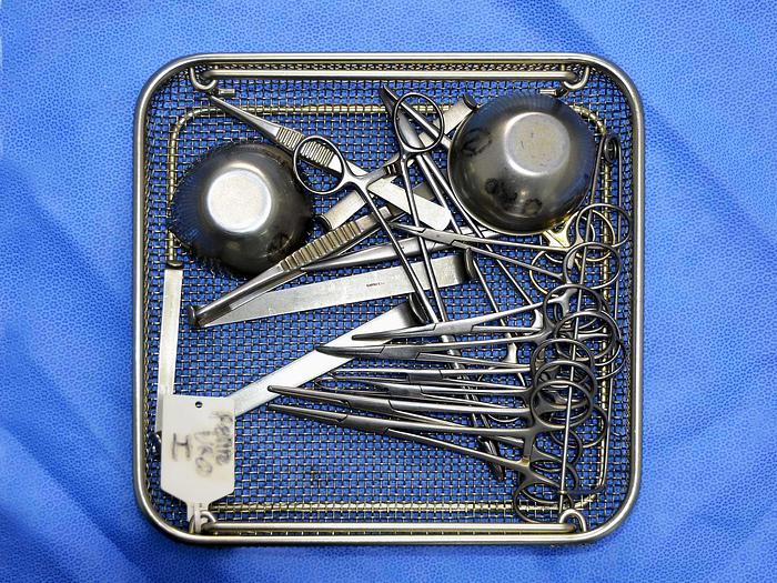 Used SET FOR SMALL UROLOGICAL SURGERY