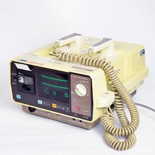 Used NIHON KOHDEN CARDIOLIFE TEC-7100F DEFIBRILATOR