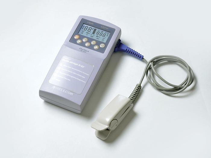 Used PORTABLE PULSE OXIMETER N-65 NELLCOR OXIMAX