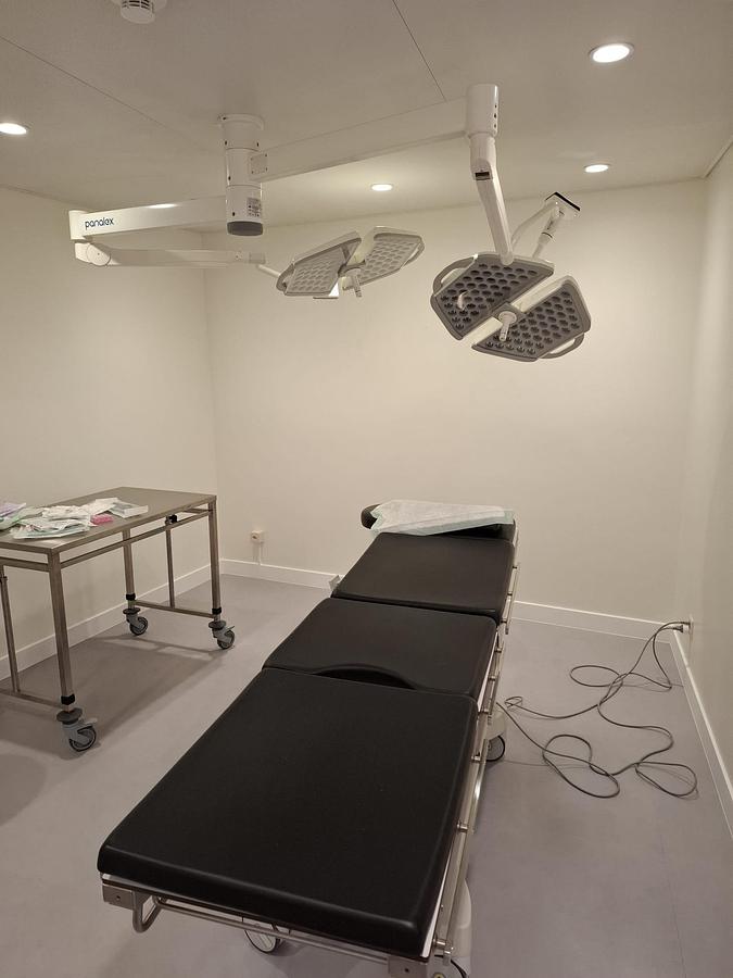 D'occasion table d'operation MERIVAARA PRACTICO