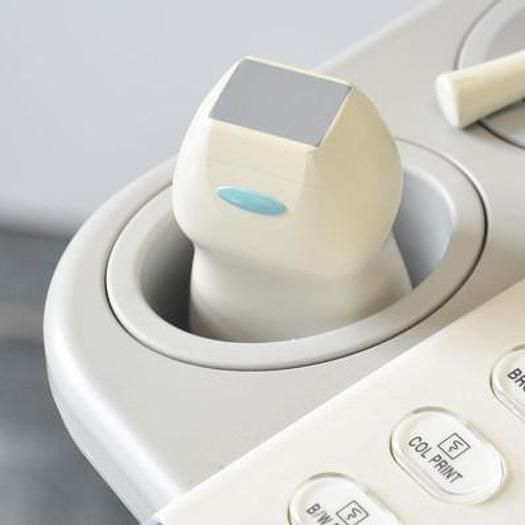 Used TOSHIBA APLIO ARTIDA 3D/4D COLOR ECHOCARDIOGRAPH, FLAT SCREEN