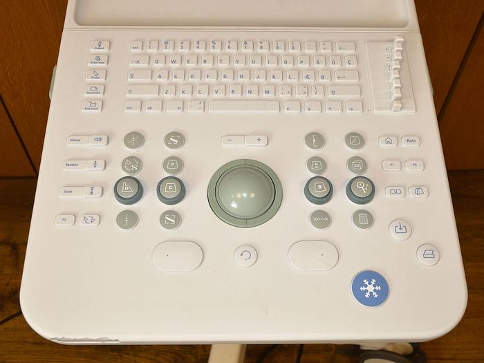 original-d-occasion-echographe-bk-medical-focus-500.JPG