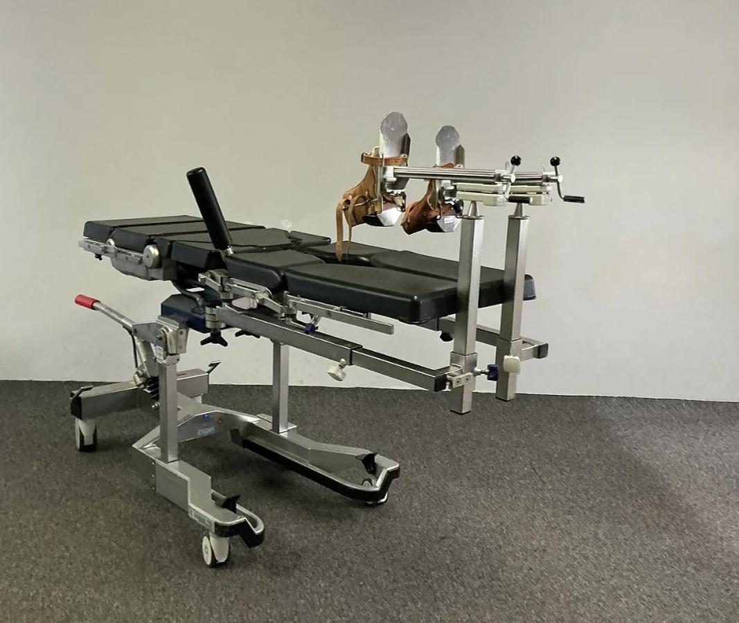 MAQUET OPERATING TABLE WITH ORTHOPEDIC EXTENSION (never used, still in its shipping crate)