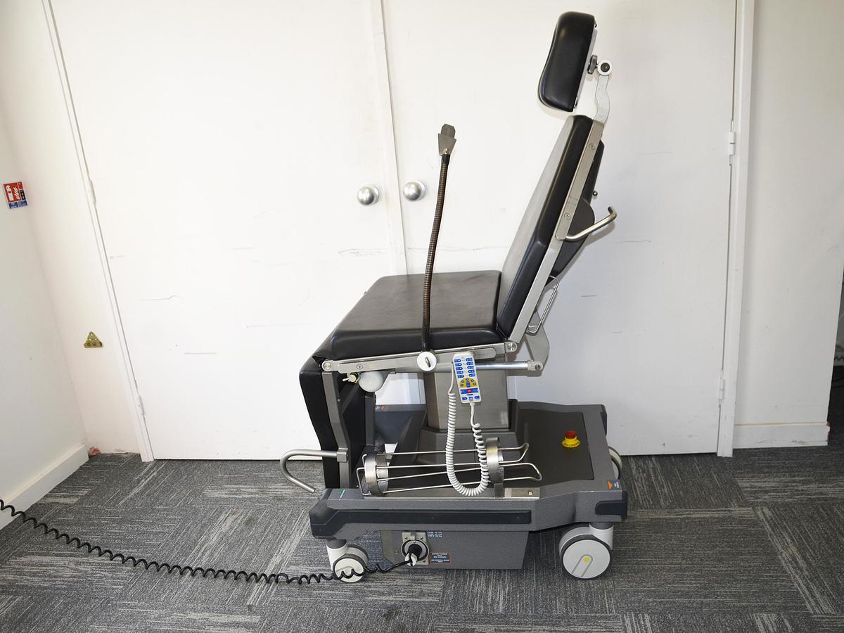 D'occasion UFSK OSYS BL600 XLE Electric Ophthalmic Chair
