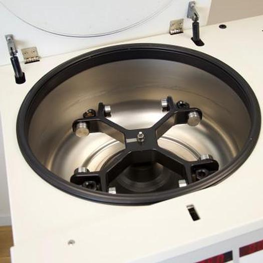 Used REFRIGERATED CENTRIFUGE HERAEUS MEGAFUGE 2.OR