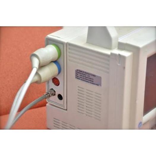 Used CHARTER KONTRON PORTABLE MULTIPARAMETER MONITOR