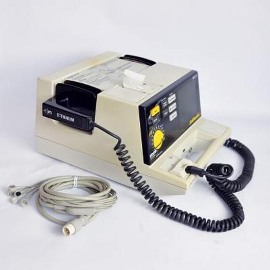 Used HEWLETT PACKARD CODEMASTER XL DEFIBRILLATOR