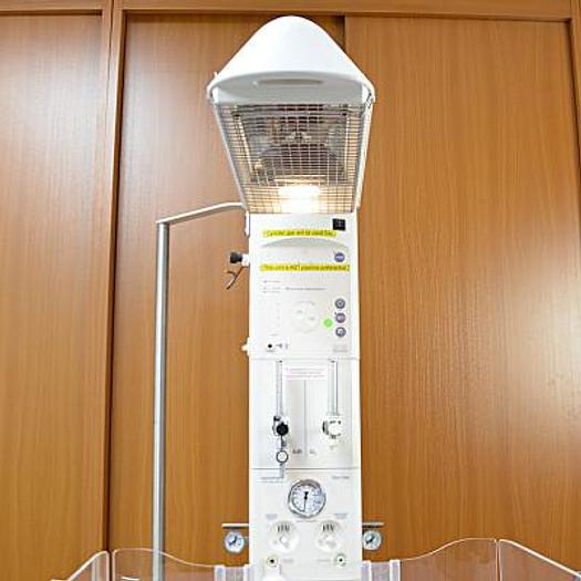 Used NEONATAL RESUSCITATION TABLE FISHER & PAYKEL COSYCOT