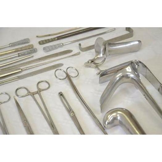 Used BOX OF GYNECOLOGICAL INSTRUMENTS