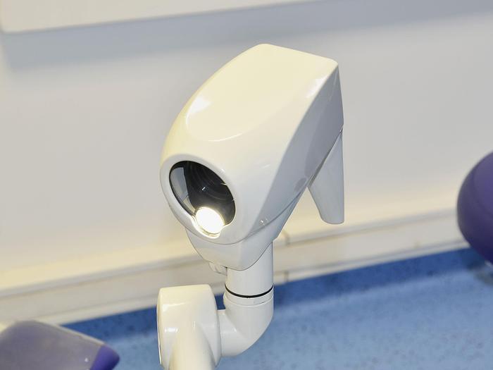 Used GYNECOLOGICAL WORKSTATION COMPOSED OF A GYNECOLOGICAL CHAIR, A VIDEO COLPOSCOPE, AN LCD SCREEN, AND A LINET BORCAD GRACIE MODEL INSTRUMENT TROLLEY